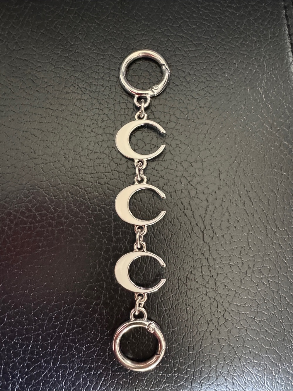 🩶COACH Silver Crescent Moon Link accessory 🔗 starp for bags🩶